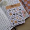 Stickervel met meerdere geïllustreerde stickers voor het journallen. De stickers zijn girly, meisjesachtig en cute.