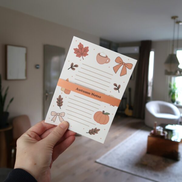Velletjes notitie papier met herfst illustraties.